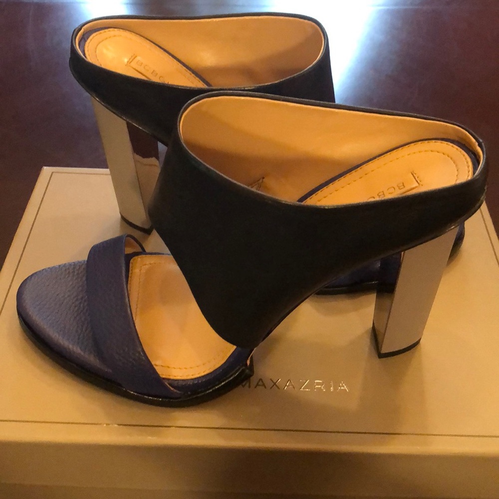 ❌SOLD❌ NIB! BCBGMaxAzria Leather Sandals - Picture 8 of 8